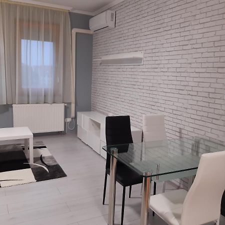Appartement Pipacs à Bekescsaba Extérieur photo